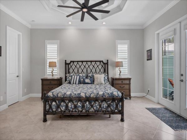 Exquisite Florida Courtyard Pool Home with Guest Quarters