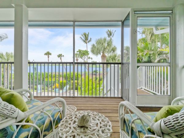 Luxury Golf Course Home on Sanibel Island - Paradise Awaits