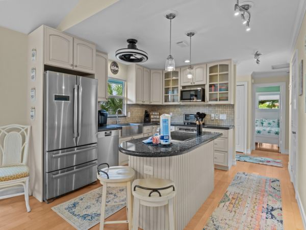 Luxury Golf Course Home on Sanibel Island - Paradise Awaits