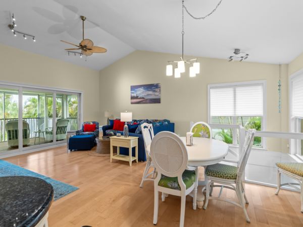 Luxury Golf Course Home on Sanibel Island - Paradise Awaits