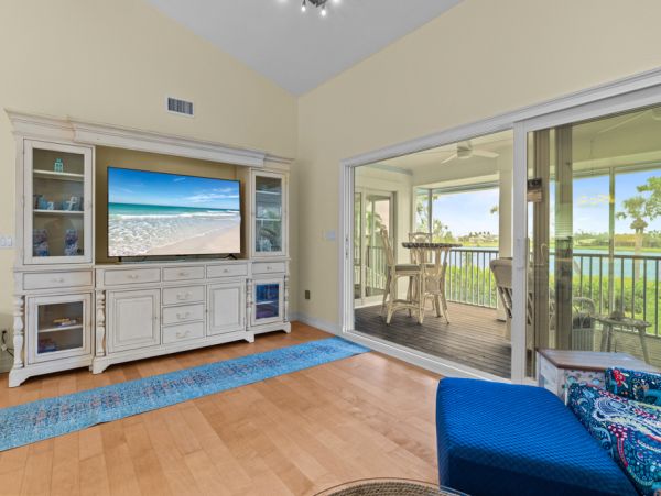 Luxury Golf Course Home on Sanibel Island - Paradise Awaits