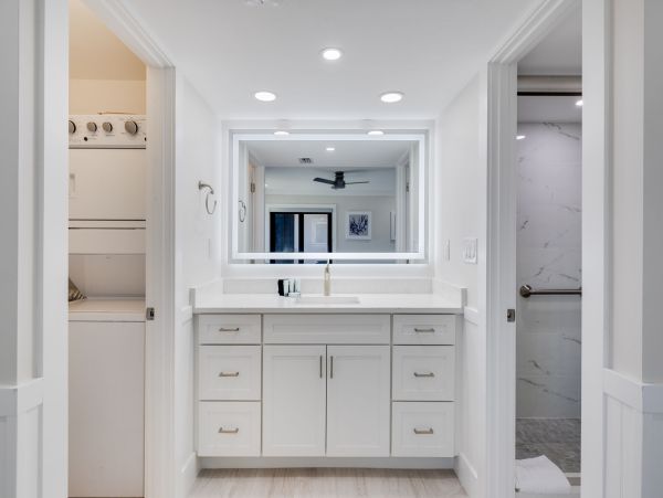Luxury Beachfront Retreat in Sanibel - Two Bedroom Penthouse
