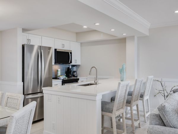 Luxury Beachfront Retreat in Sanibel - Two Bedroom Penthouse