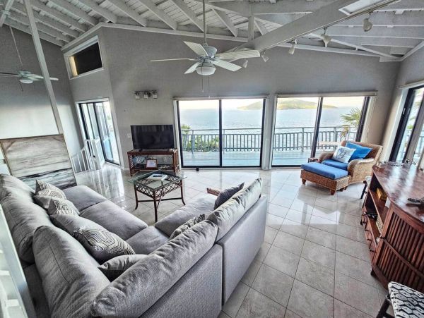 Luxurious Cliffside Villa in St. Thomas - Unforgettable Ocean Views
