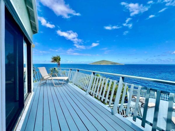 Luxurious Cliffside Villa in St. Thomas - Unforgettable Ocean Views