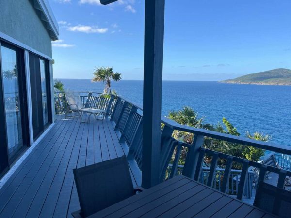 Luxurious Cliffside Villa in St. Thomas - Unforgettable Ocean Views