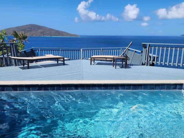 Luxurious Cliffside Villa in St. Thomas - Unforgettable Ocean Views