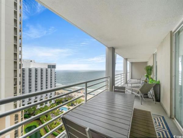 Luxury Oceanfront Condo in Myrtle Beach - Your Perfect Retreat