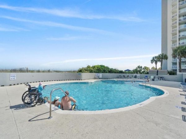 Luxury Oceanfront Condo in Myrtle Beach - Your Perfect Retreat