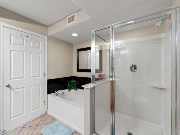 North Myrtle Beach Ocean View Stunning Oceanfront Condo for Family Getaways