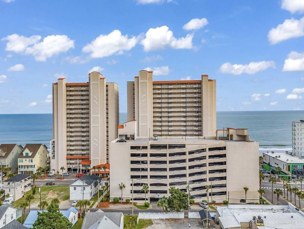 North Myrtle Beach Ocean View Stunning Oceanfront Condo for Family Getaways