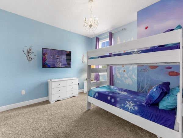 Luxurious 10-Bedroom Villa in Orlando – Perfect for Family Getaways