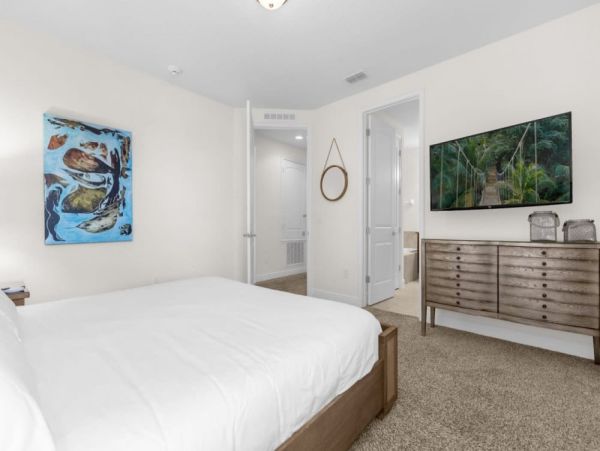 Luxurious 10-Bedroom Villa in Orlando – Perfect for Family Getaways