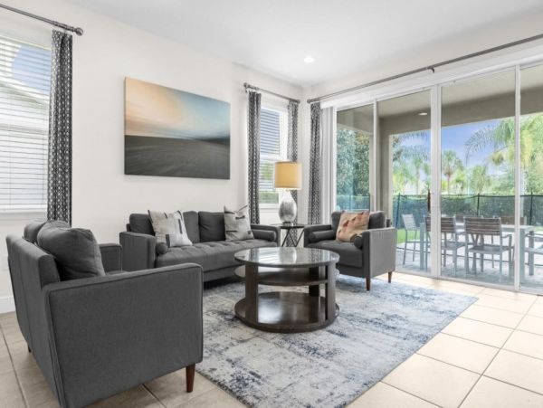 Luxurious 10-Bedroom Villa in Orlando – Perfect for Family Getaways