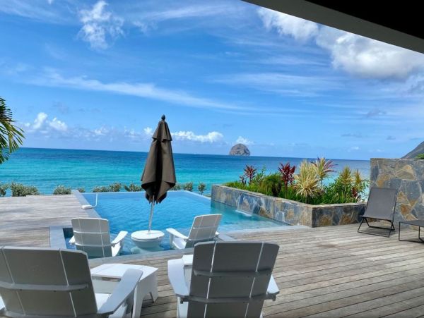 Luxury Villa with Sea View 4 Bedroom
