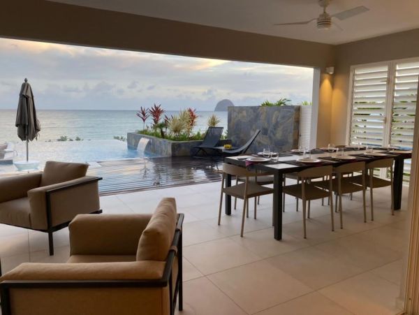 Luxury Villa with Sea View 4 Bedroom
