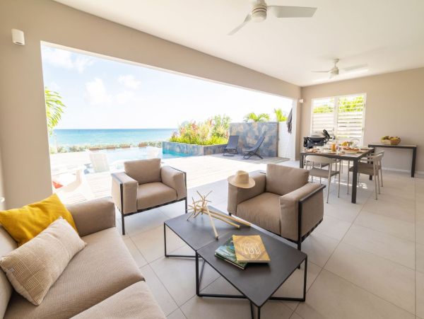 Luxury Villa with Sea View 4 Bedroom
