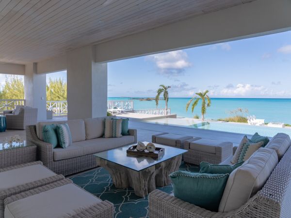 Luxury Beachfront Villa Five Bedroom on Exuma's on Beach