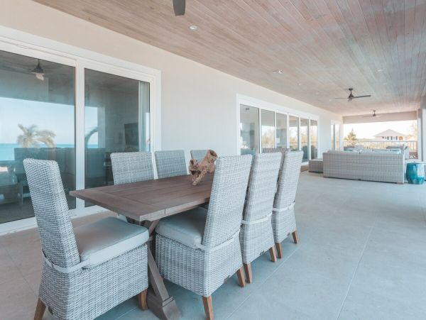 Luxury Beachfront Villa Five Bedroom on Exuma's on Beach