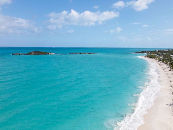 Luxury Beachfront Villa Five Bedroom on Exuma's on Beach