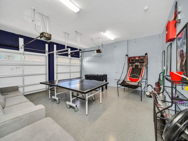 Luxury 11-Bedroom Villa in Orlando – Perfect for Large Groups