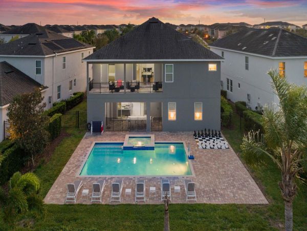 Luxury 11-Bedroom Villa in Orlando – Perfect for Large Groups
