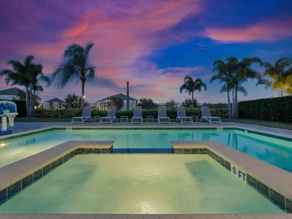 Luxury 11-Bedroom Villa in Orlando – Perfect for Large Groups