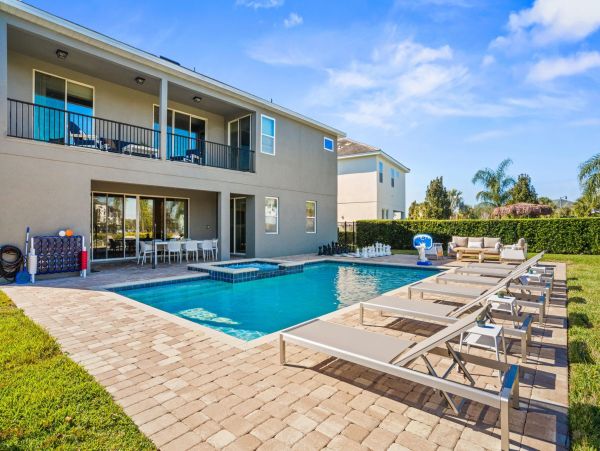 Luxury 11-Bedroom Villa in Orlando – Perfect for Large Groups