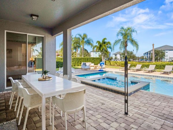 Luxury 11-Bedroom Villa in Orlando – Perfect for Large Groups