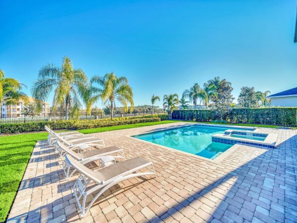 Luxury 11-Bedroom Villa in Orlando – Perfect for Large Groups
