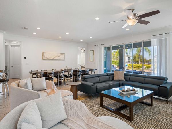 Luxury 11-Bedroom Villa in Orlando – Perfect for Large Groups
