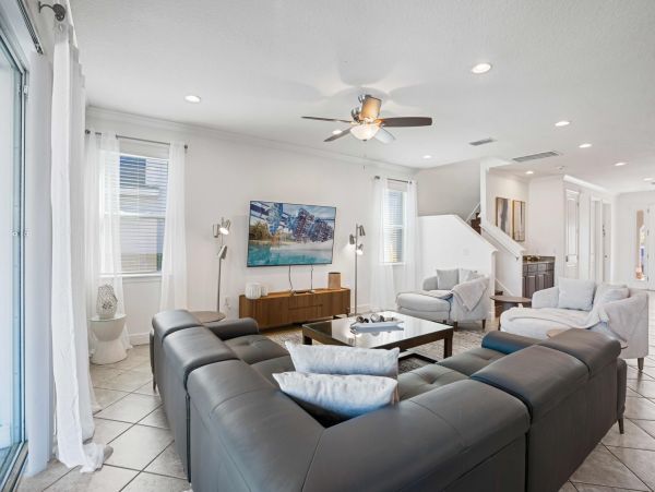 Luxury 11-Bedroom Villa in Orlando – Perfect for Large Groups