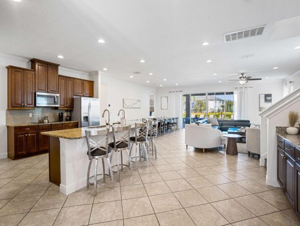 Luxury 11-Bedroom Villa in Orlando – Perfect for Large Groups