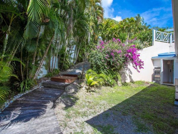 Elegant 5-Bedroom Villa with Pool and Sea View in Trois Ilets, Martinique