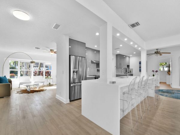 Charming 3-Bedroom Delray Beach Villa with Private Pool and Concierge Services