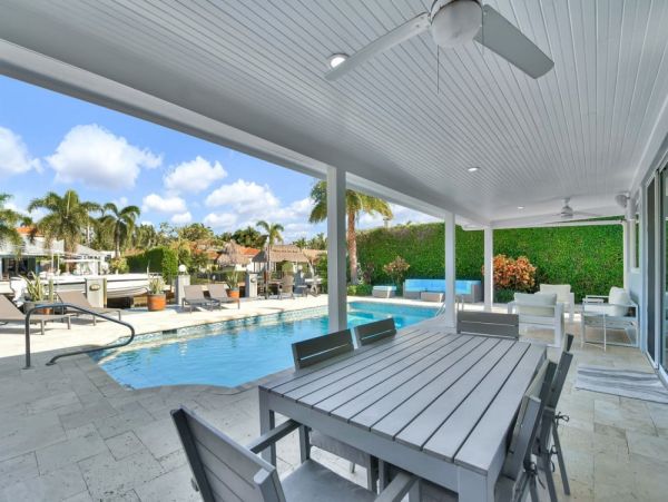 Charming 3-Bedroom Delray Beach Villa with Private Pool and Concierge Services