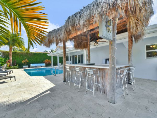 Charming 3-Bedroom Delray Beach Villa with Private Pool and Concierge Services