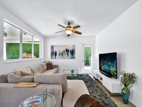 Charming 3-Bedroom Delray Beach Villa with Private Pool and Concierge Services