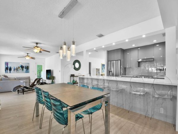 Charming 3-Bedroom Delray Beach Villa with Private Pool and Concierge Services