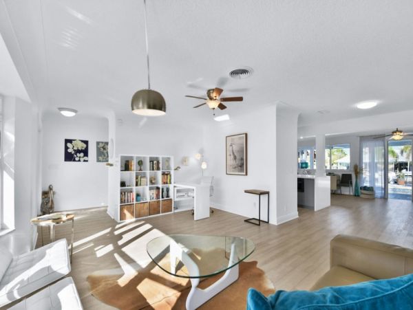 Charming 3-Bedroom Delray Beach Villa with Private Pool and Concierge Services