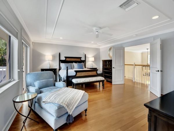 Your Perfect Getaway - Luxurious Waterfront Villa Three Bedroom with Private Pool