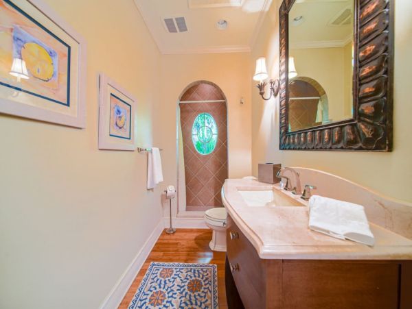 Your Perfect Getaway - Luxurious Waterfront Villa Three Bedroom with Private Pool