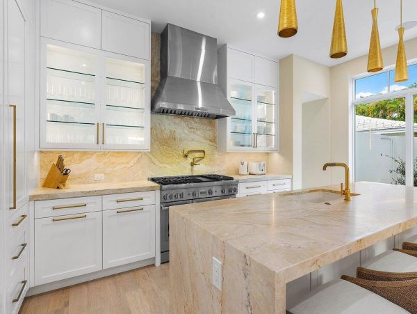 Luxurious Coastal Haven in Delray Beach Three Bedroom - Your Perfect Retreat
