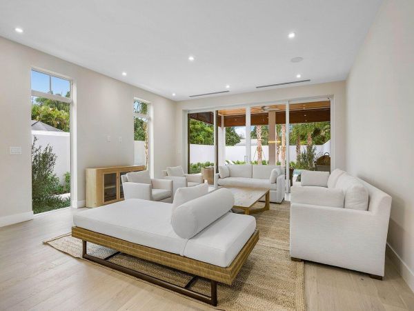 Luxurious Coastal Haven in Delray Beach Three Bedroom - Your Perfect Retreat
