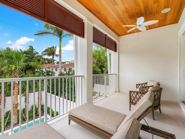 Luxurious Coastal Haven in Delray Beach Three Bedroom - Your Perfect Retreat