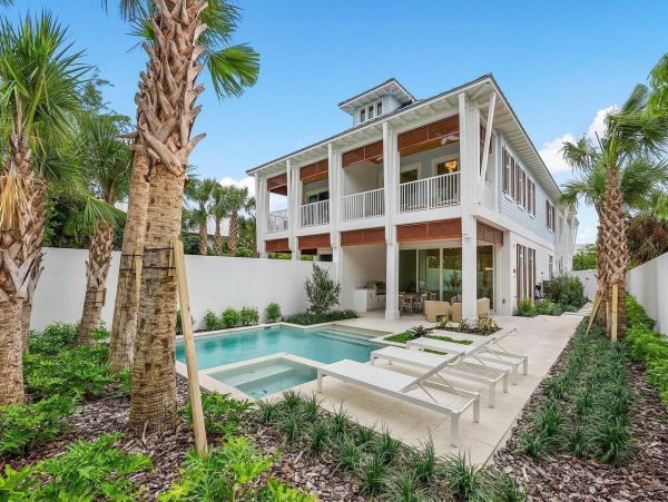 Luxurious Coastal Haven in Delray Beach Three Bedroom - Your Perfect Retreat