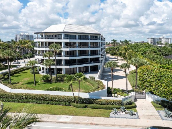 Luxurious 2-Bedroom Ocean View Retreat - Prime Coastal Living - additional view, photo 3