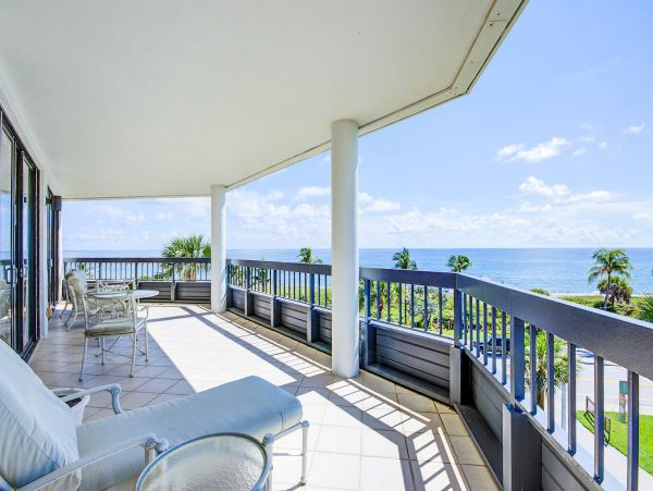 Luxurious 2-Bedroom Ocean View Retreat - Prime Coastal Living