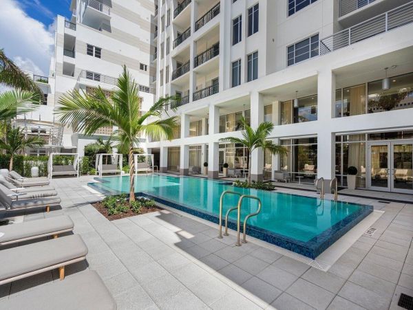 Luxury Downtown Boca Raton Condominium - Your Perfect Getaway