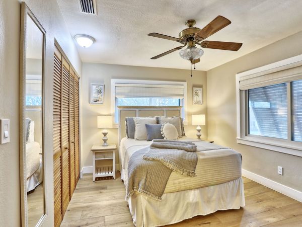 Your Ideal Family Getaway in St. Petersburg 2 Bedroom Home Bay View